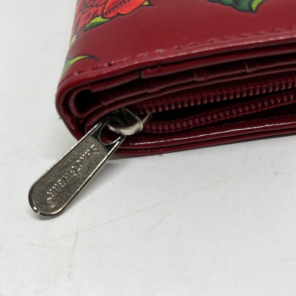 Shag Wear Canada Red Skull Candy Wallet GUC - Picture 2 of 6